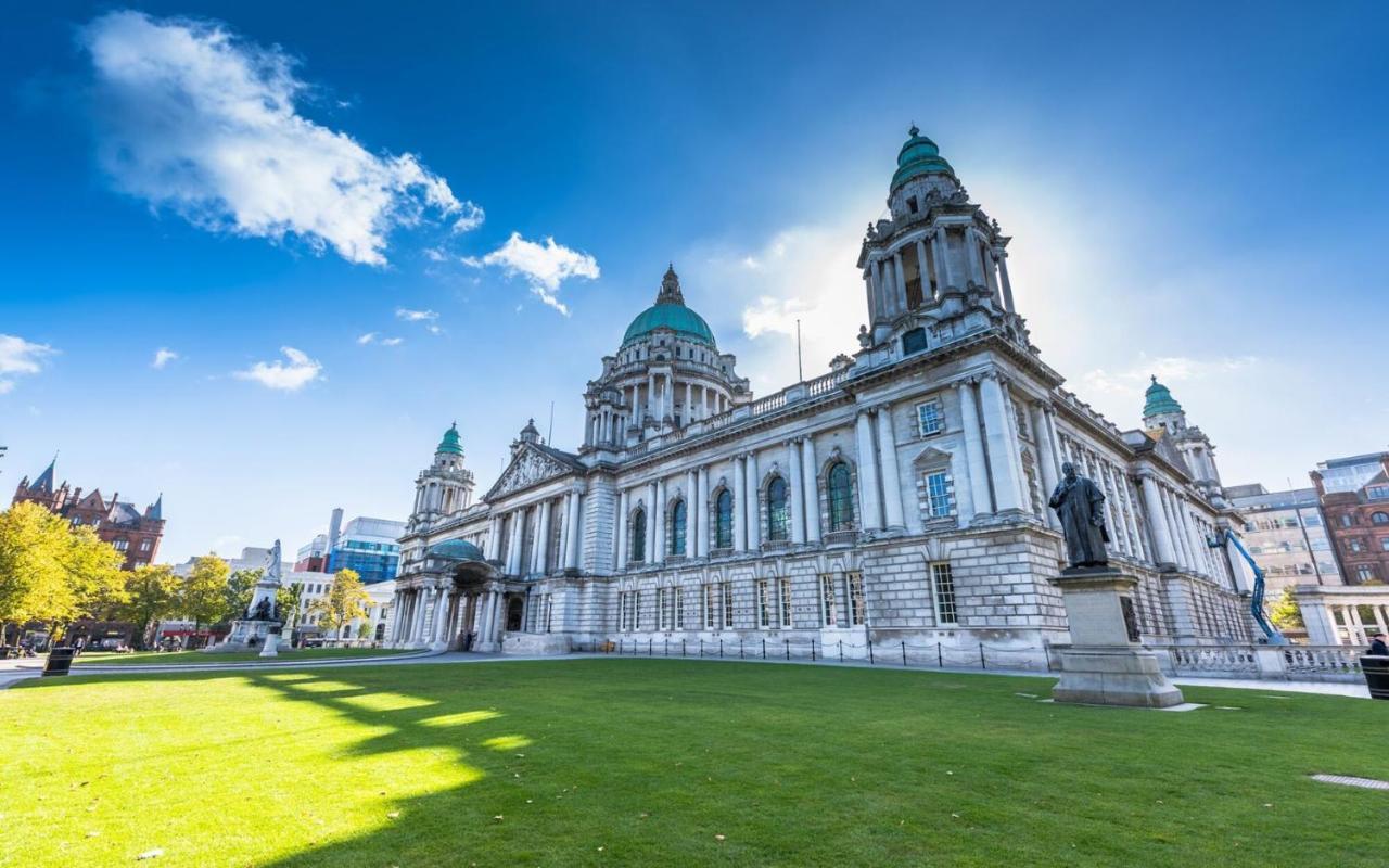 Nice 2 Bed House, Office, Wi-Fi, Free Parking Belfast Kültér fotó